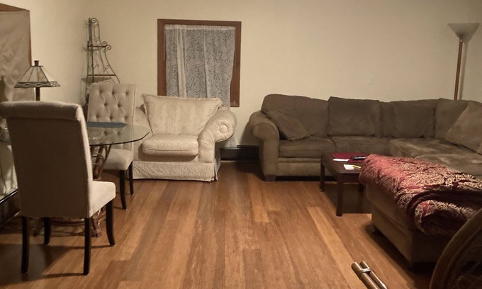 Town of Lysander House | Large Riverfront One Bedroom on Second Floor
