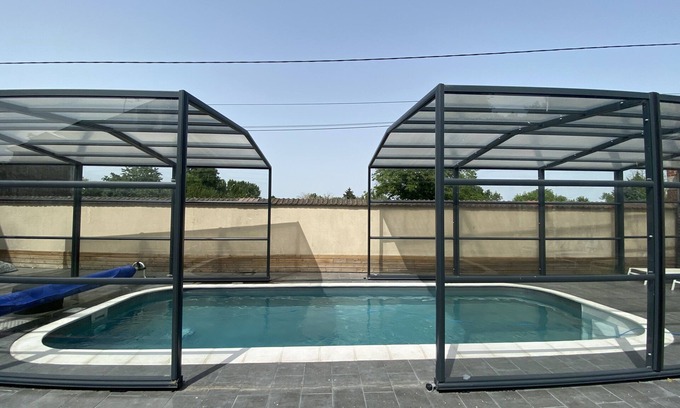 Monthois Villa | Large self-catering cottage with private, covered, heated swimming pool and Nordic bath.