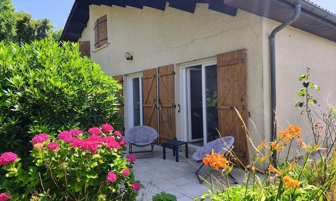 Eysines Apartment | Large T2 apartment with garden 5 minutes from the racecourse
