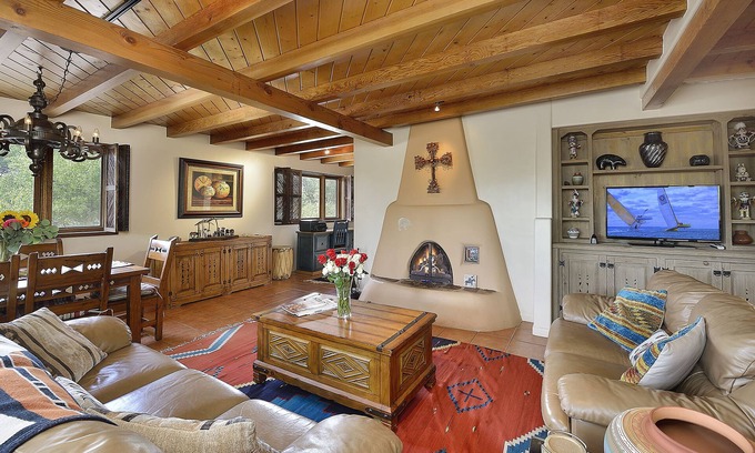 Northeast Santa Fe House | Large1920s Pueblo Revival Adobe Home: 3blk to plaza, private courtyard/garden
