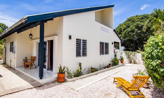 Sint Michiel Apartment | Las Dahlias- Royal Apartament Curacao