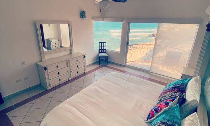 San Jose del Cabo Condo | *Las Olas Condominiums B505 BEACHFRONT Sub-Penthouse, Best Surf Views *3Bd/2Bth
