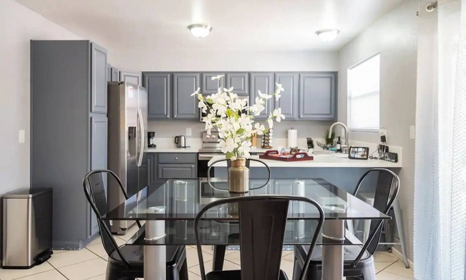 Whitney House | Las Vegas Retreat · Modern 3BR Oasis · 10 Min to Strip · Pet-Friendly & Licensed
