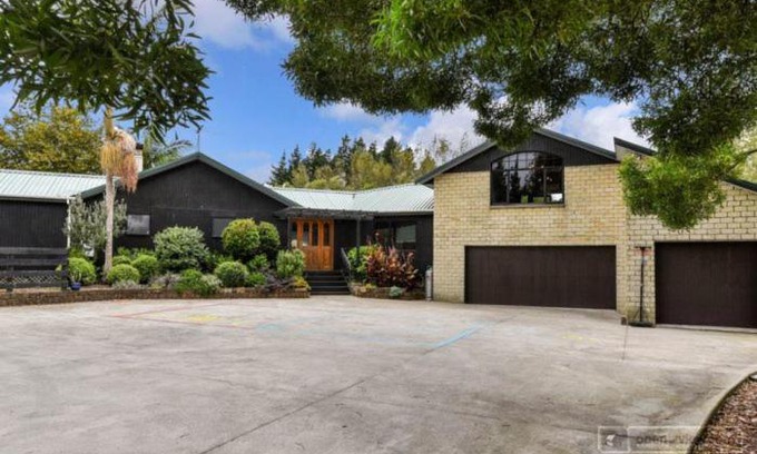 Dairy Flat House | Lascelles Escape