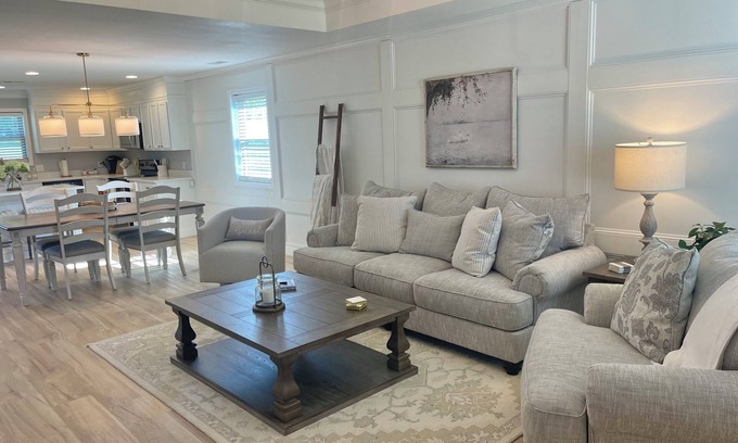 Quincy House | Laura’s Simply Charming Home on Harrison