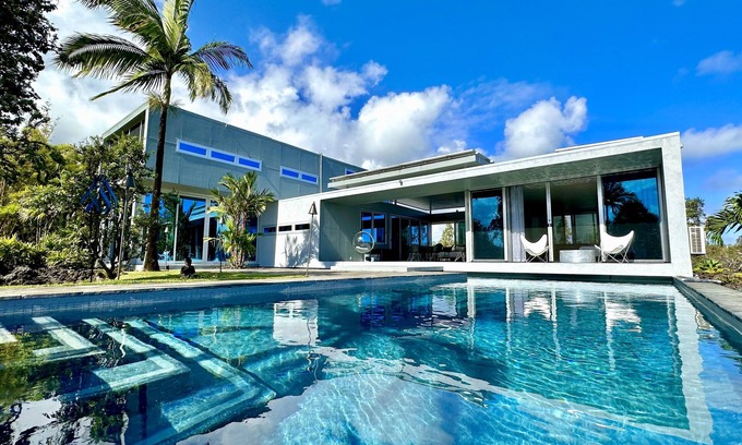 Puna Palisades Villa | Lava Flow House Pool Ocean View Kehena Beach w A/C