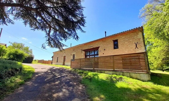 Roumagne Other | Lavanda House – Tranquil Family Retreat with Pool in the French Countryside