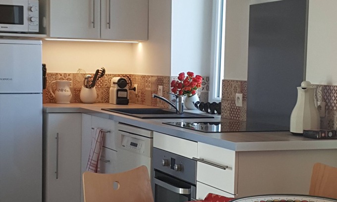 Talmont-Saint-Hilaire Apartment | Lavanderies: Charming apartment near sea *