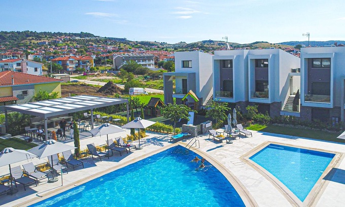 Nikita Apartment | Lavinia: Nikiti Apartment, Shared pool, Walk to beach, WiFi, A/C