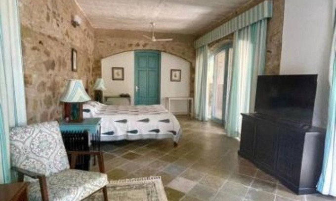 Amer Apartment | Lavish 1 Bedroom Bungalow Jaipur Common Poolnn