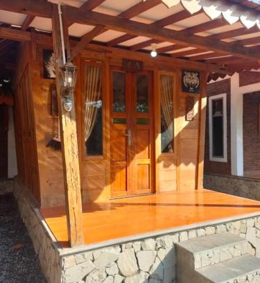 Pakem House | Lawang Pitu Untuk keluarga