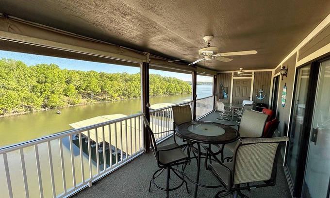 Osage Beach Condo | Lazy Days, 3-bedroom, family-friendly condo in the heart of Lake of the Ozarks!
