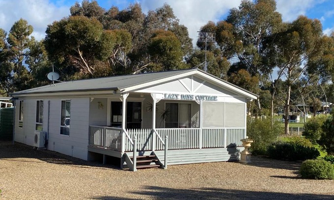 Victor Harbor House | Lazy Days Cottage - Victor Harbor