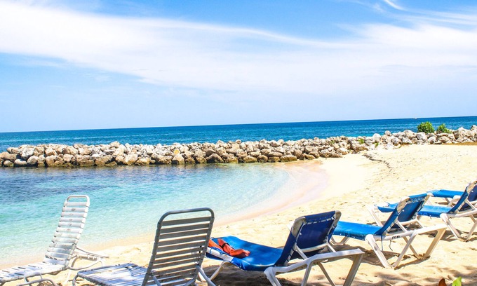 Orange Bay Condo | Lazy dayz @Point Village Resort