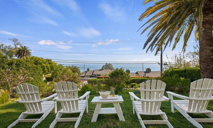 Summerland House | Lazy Hummingbird in Summerland | 3 Units, 1 Property | Walking Distance to Beach!