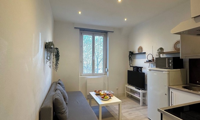 Mulhouse Apartment | * Le 12 * Joli F2 neuf, centre