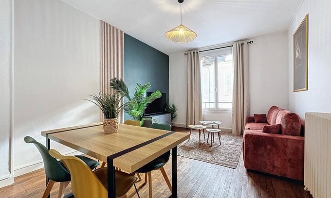 Montlucon Apartment | Le 2-F2 historic center