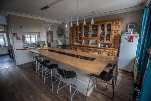 Eprave House | Le Bonheur Cristallin