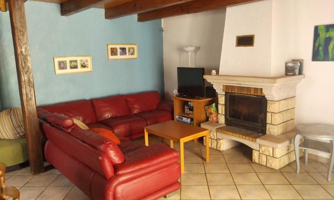 Celles-en-Bassigny Apartment | Le Bourdon bleu à Celles en Bassigny