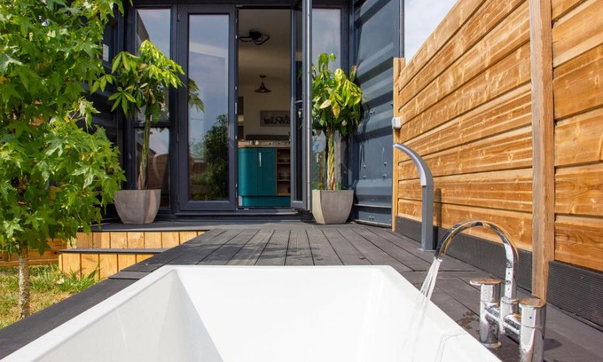 Laprade House | Le Cabin Charbonnaud