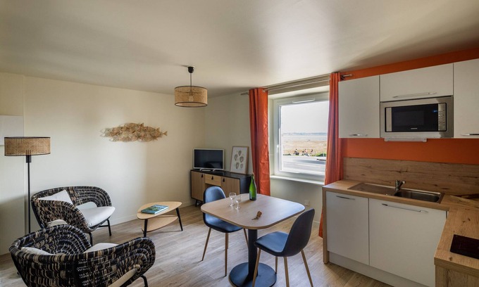 Ille-et-Vilaine House | "Le Cancaven" - Belle vue Mer - 2 Personnes