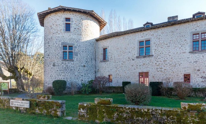 Mortemart House | Le Château des Ducs de Mortemart
