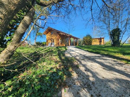 Beaujeu-Saint-Vallier-Pierrejux-et-Quitteur Ski Chalet | Le Chalet « au Fil de l’eau »