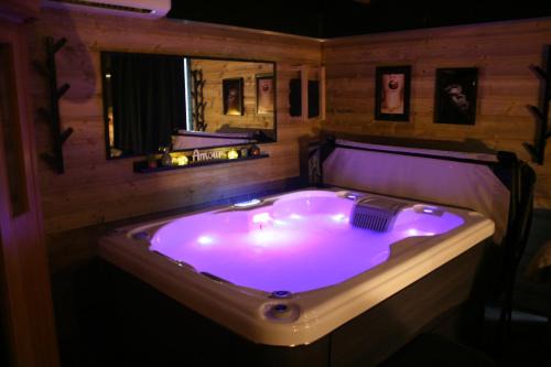 Lozinghem House | Le Chalet des Amoureux SPA Sauna