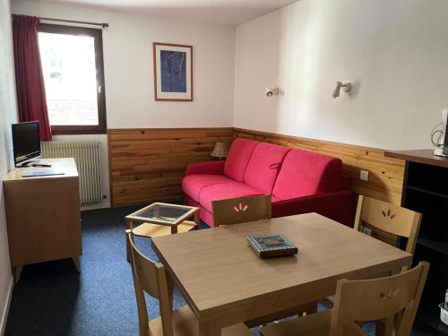 Eaux-Bonnes Apartment | LE CHALET - Piscine 13 - Studio pour 4 Personnes MAE-8744