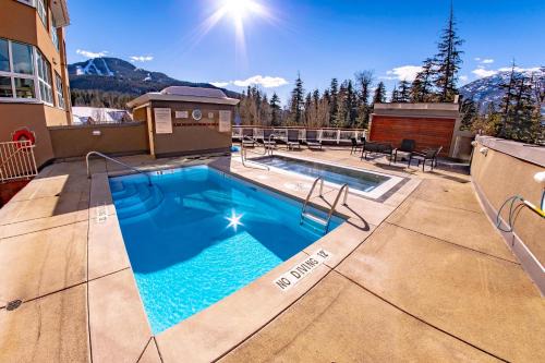 Blackcomb Apartment | Le Chamois 504 - Upper Village