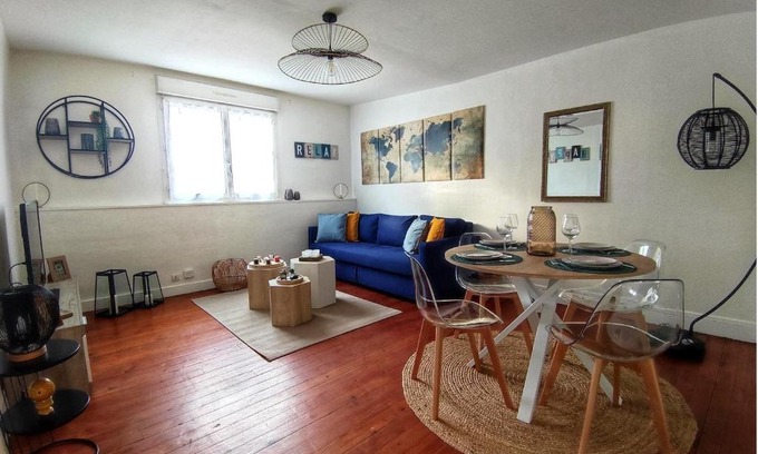 Miroir - Batignolles Apartment | Le char'Mans appartement cosy proche gare et tram
