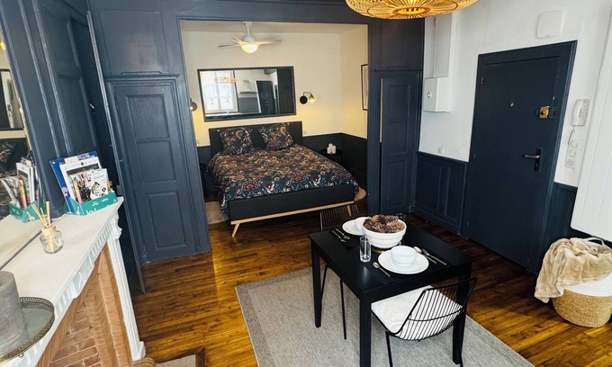 Limoges Apartment | Le Charmant, Apartment-Limoges