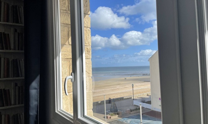 Saint-Regnobert-de-la-Cote-de-Nacre Hotel | Le Clos Normand