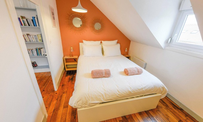 Troyes Apartment | Le Colette - Stationnement Réservé à 5 Minutes du Centre Ville