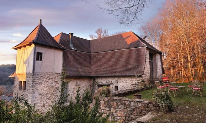 Gagnac-sur-Cere House | Le colombié, Superbe maison en pierre rénovée.