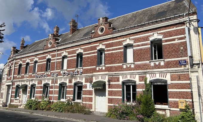 Montdidier Hotel | Le Condé