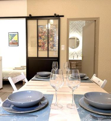 Quartier Administrations Apartment | Le COSY NÎMOIS, charme et terrasse au cœur de Nîmes