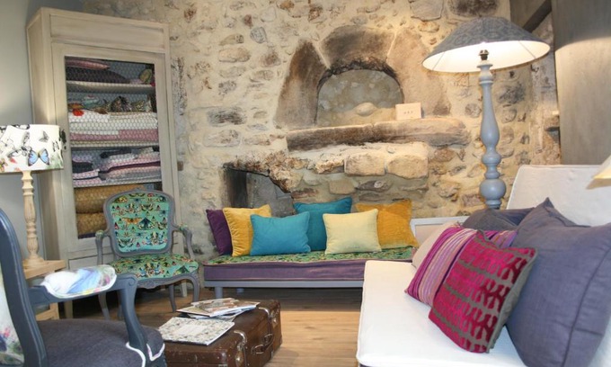 Chateaudouble House | Le domaine des rouges queues