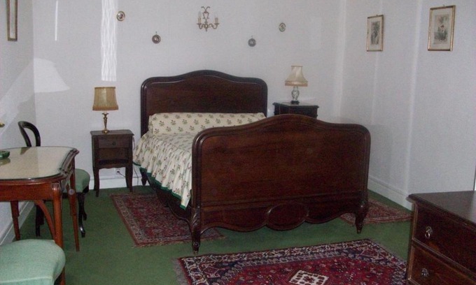 Villalbe Bed & Breakfast | Le Domaine Du Chapitre