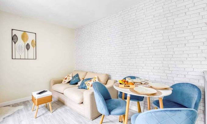 Chantiers Apartment | Le Duplex de Versailles