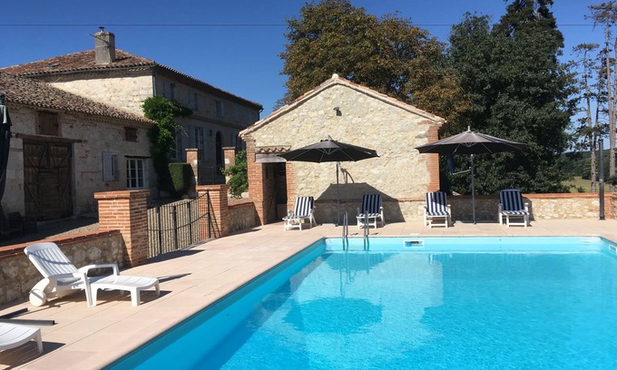 Auvillar Bed & Breakfast | Le Farat