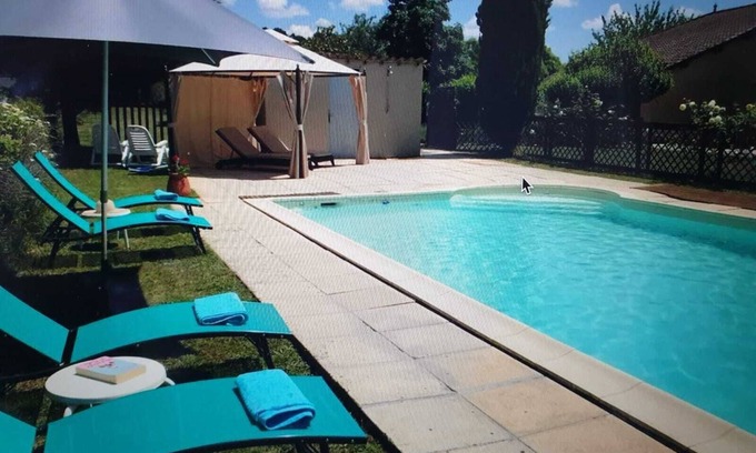 Fumel Cottage | Le Figuier, one of a pair of charming stylish gîtes in a tranquil rural location