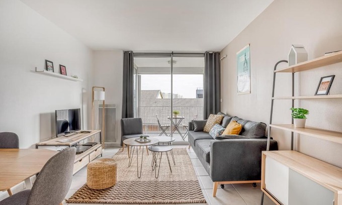 Republique - Les Ponts Apartment | Le First by Cocoonr