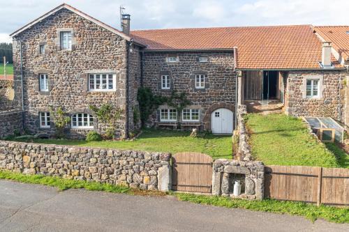 Le Bouchet-Saint-Nicolas Bed & Breakfast | Le Flambeau