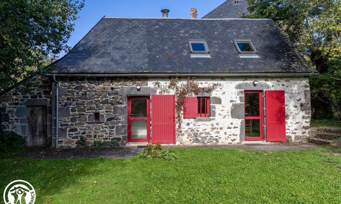 Saint-Pierre-Roche House | Le Four à Pain - Saint-pierre-roche