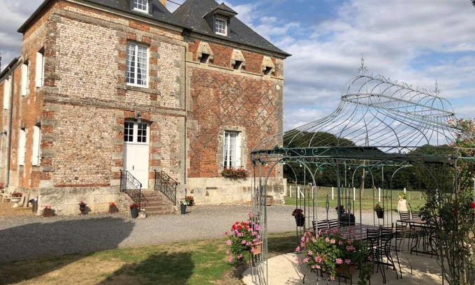 Ypreville-Biville House | Le Gîte du Château - Ypreville Biville