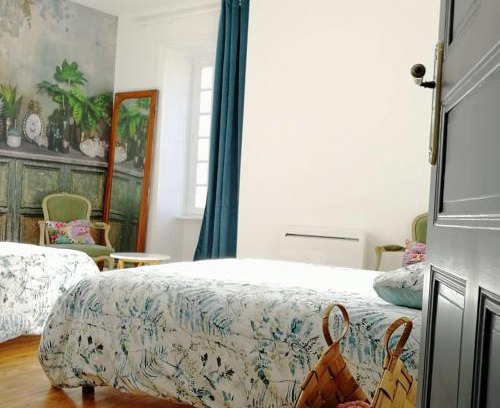 Saint-Amand-sur-Sevre House | le gîte du fou logement 8 pers 13mn puy du fou