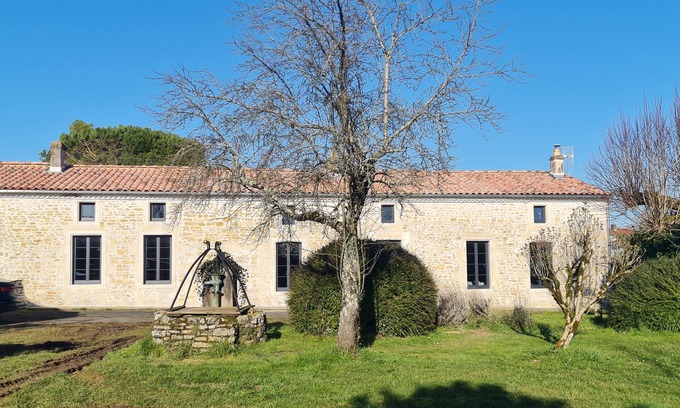 Montpellier de Medillan House | Le Gîte la Galerne se Trouve Dans un Hameau Avec un Environnement Champêtre