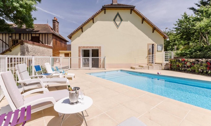 Balnot-sur-Laignes House | Le Gite du Petit Ecureuil