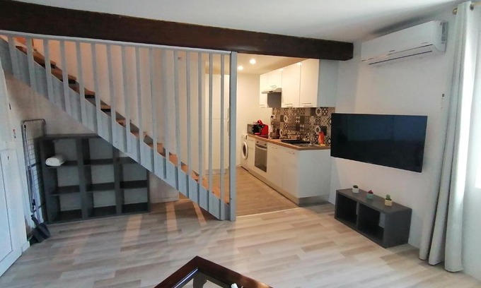 Tonneins Apartment | Le Grain de Sable, studio avec mezzanine